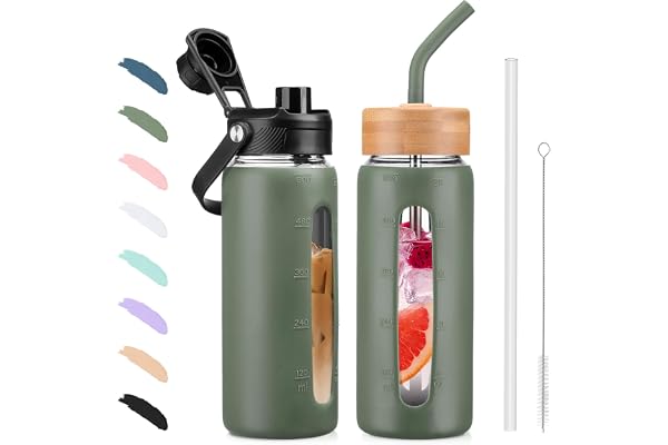BLUEGO 600ML Gobelet en Verre Gourde avec Paille et 2 Couvercles Tasse à Café avec Marqueur de Temps et Protecteur en Silicone Bouteille pour Breuvages Soda Cola Sans BPA, Olive