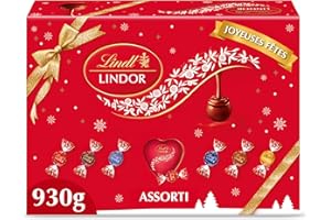 Lindt - Boîte Cadeau LINDOR - Fourreau Noël - Assortiment de Chocolat au Lait, Noir 45%, Blanc, Noisette, Cœur Blanc, Double Chocolat - Cœur Fondant, 930g