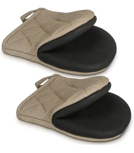 Lot de 4 maniques et dessous de plat en silicone résistant à la chaleur avec poignée antidérapante, protection haute température de 260 °C, motif imprimé complet, passe au lave-vaisselle (gants gauche Lot de 4 maniques et dessous de plat en silicone résistant à la chaleur avec poignée antidérapante, protection haute température de 260 °C, motif imprimé complet, passe au lave-vaisselle (gants gauche