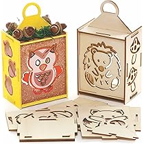 Baker Ross FE778 Kit Lanterne in Legno Zucca - Confezione da 3, Set di Artigianato in Legno per Bambini, Attività Creative per Bambini da Colorare
