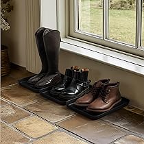 Navaris 3X Poggiascarpe Vassoio Scarpe Bagnate - Set 3X Vaschette In Plastica Con Bordo Rialzato - Base 35x27x2,5cm Anti Pioggia Neve Acqua - Grigio - Foto 3