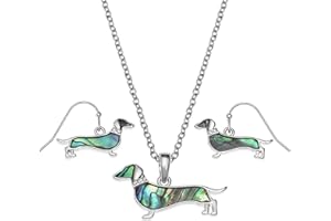 Kiara Jewellery Zestaw w pudełku wisiorek jamnik/kiełbasa pies inkrustowany zielonkawym Paua Abalone muszlą i szklanym kamieniem obroża na 45 cm śladowym łańcuszku i pasującymi hipoalergicznymi kolczykami z haczykiem wędkarskim