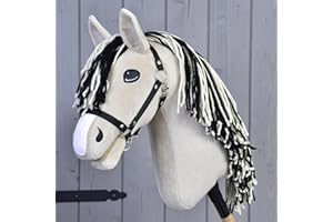 LarDen Hobby Horse Aurora | Cheval Bâton avec Licol Noir - Grandeur M | Tête de Cheval à Bâton à Chevaucher | Fait à la Main avec Accessoire | pour Petits et Grands Enfants | Hobby Horse Réaliste