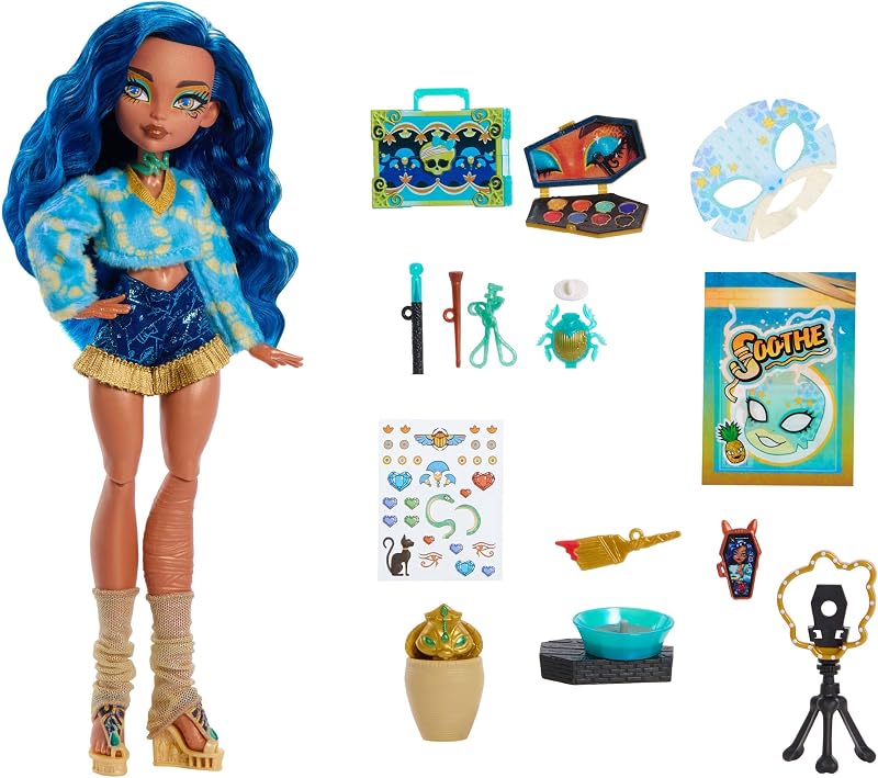 Monster High Self-Scare Secrets Cleo De Nile-Puppe und Zubehörset mit 13 realistischen Überraschungen wie EIN Töpferset und Make-up, JMG74