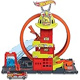 Hot Wheels &Ccedil;ember Pistli İftaiye İstasyonu 1 oyuncak araba ve s&uuml;per &ccedil;emberli itfaiye istasyonu i&ccedil;eren Hot Wheels&trade; Şehri &Ccedil;embe