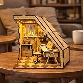 AlgWoodDesign Mini Study Room Ahşap Maket, 79 Par&ccedil;a DIY Minyat&uuml;r &Ccedil;alışma Odası Modeli, Peri LED Dahil, MDF 3D Puzzle, Hobi ve