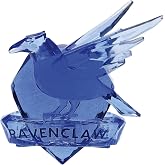 Enesco Facets Harry Potter'ın B&uuml;y&uuml;c&uuml; D&uuml;nyası Ravenclaw Evi Kret Heykelcik, 9,25 cm, Mavi