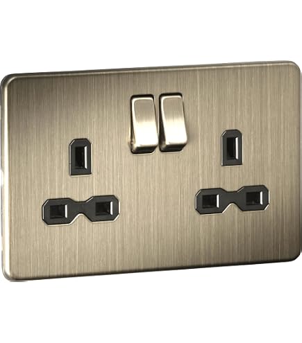 Moderne Steckdose In Gebürstetem Chrom – Edles Design Für Dein Zuhause