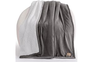 UGG Bliss Koc pluszowy, miękki, polarowy, puszysty, na łóżko lub kanapę, ponadwymiarowy, ciepły, dwustronny, można prać w pralce, średniej wagi, dekoracja domu, 127 x 178 cm, szary (Charcoal Grey)