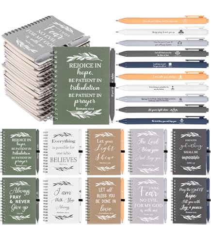Set Regalo Cristiano Da 48 Pezzi: 12 Tazze Con Coperchio, 12 Quaderni, 12 Penne E 12 Portachiavi Con Versetti Della Bibbia, Ideale Per Eventi In Chiesa E Natale