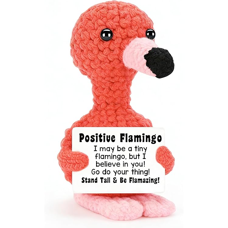 Mini amigurumi sleutelhanger kit 'Flo de flamingo' | Knops & More