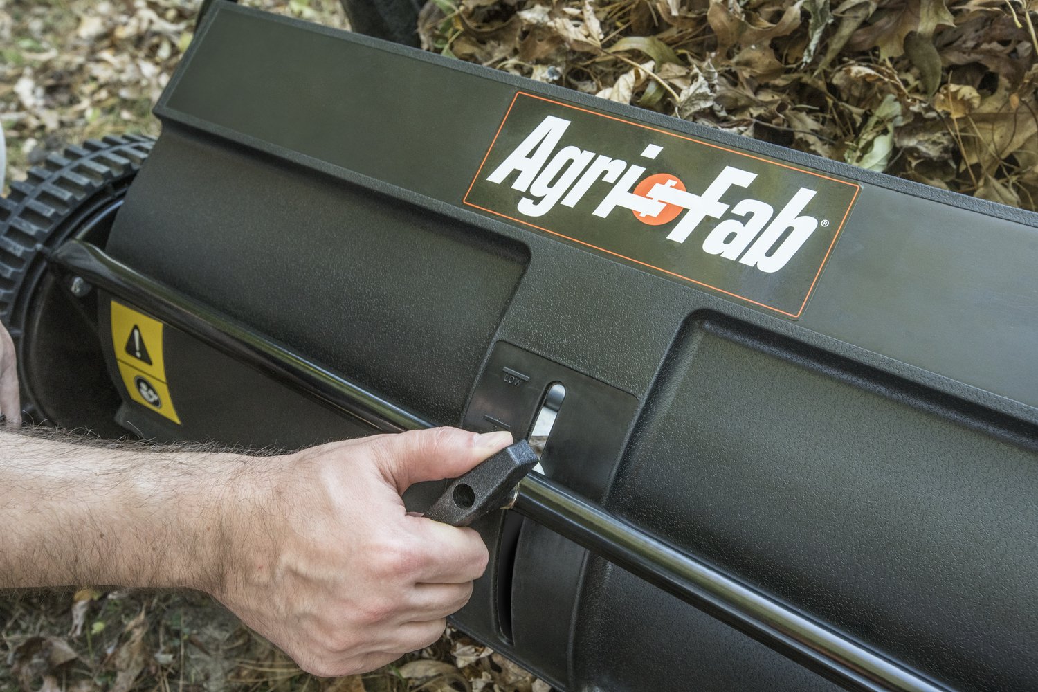 Agri-Fab Rasen- und Laubkehrmaschine 66 cm – Bild 6