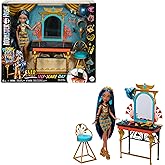 Monster High Cleo De Nile Bakım G&uuml;n&uuml; bebek, saklama alanı olan makyaj masası, sa&ccedil; ve takı aksesuarlarıyla oyun seti, HXH96