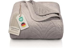 ‎GRÄFENSTAYN Gräfenstayn Premium Tagesdecke 240x260 cm – Bettüberwurf mit Nahtloser Steppung & Blatt-Design – Samt-Decke – weich, knitterfrei & pflegeleicht – Überwurf für Bett & Sofa (Taupe)