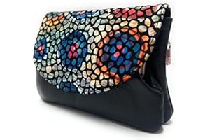 LUGUPELL Monedero para Mujer, Hecho a Mano en España, Piel de máxima Calidad Muy Suave al Tacto, Pequeño y en Formato Corto, Cartera para Mujer. Gaudi Color Negro
