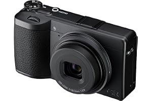 RICOH GR IV Monochrome con sensor de imagen CMOS dedicado, diseñado exclusivamente para la fotografía monocromática. NUEVO sensor CMOS de tamaño APS-C de 25,74 MP, NUEVO GR ENGINE 7, NUEVO objetivo GR