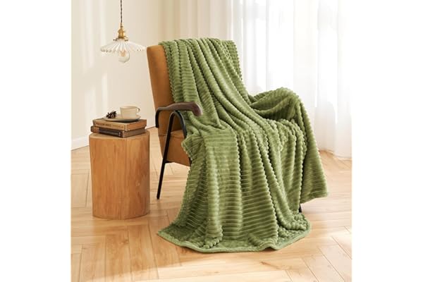 MIULEE Couverture Plaid Flanelle Velours Canapé Chambre Sofa Peut Ëtre Utilisé dans 4 Saisons 1 Pièce Douce Fourrure Polaire Douce et Chaude Voilage Bébé 125x150CM Vert