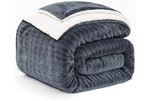 PanxHome Couverture Plaid Polaire 200x230 cm, 470GSM Couverture Polaire Forme de Losange et Unique, Blanket de Noël, Douce Et Chaude, Couverture Sherpa, Couverture de Noël Pour Les Enfants(Gris Foncé)