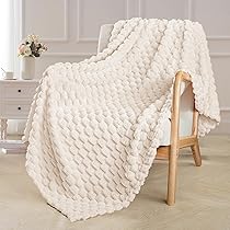 Plaid di cotone fatto a mano con motivo geometrico e nappe bianco e nero 220 x 240 cm Chyama