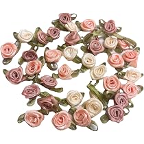 QUARKZMAN 50pz Fiocchi Gialli 1.5 x 1 Mini Fiocco per Realizzare Piccoli Fiocchi di Raso Sfusi per Cucito Fai da Te, Scrapbooking, Regalo di Nozze, Decorazione per La Casa