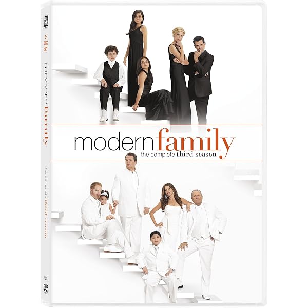 Modern Family: The Complete Season 1: Amazon.in: Ed O'Neill, Sofia