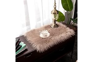 ‎TEPPICH WÖLKCHEN Teppich Wölkchen Dywan Z Imitacji Owczej Skóry - Wystrój Salonu Sypialnia - Sztuczne Futro Jako Zmywalny Dywanik Nocny, Futro Ozdobne Na Krzesło, Sofę, Łóżko - Beżowy - 40x60 cm Prostokąt