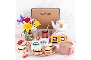 THE CORNISH HAMPER STORE Cornish Cream Tea Hamper | Luxury Scones, Cornish Tea, Strawberry Preserve & Clotted Cream | Gift Basket for Women, Get Well Soon, Thinking of You, Birthday