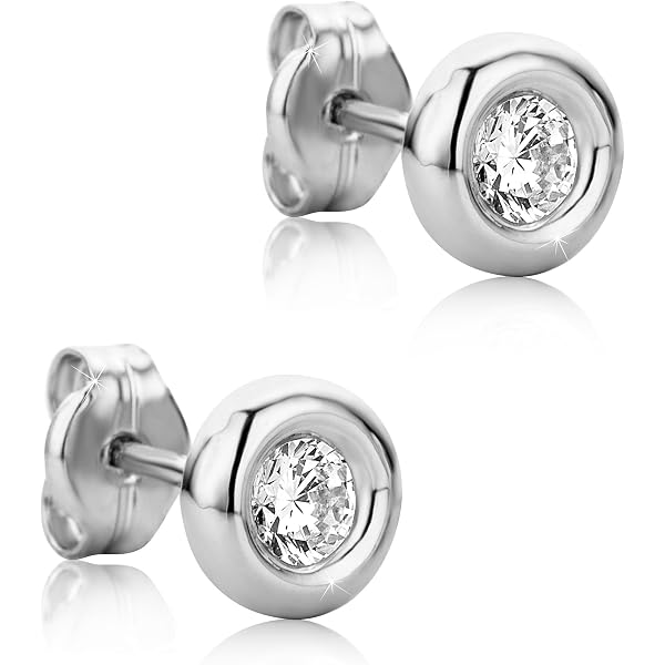 Orecchini Halo a perno con rubini e diamanti da 8.80 ct in oro bianco
