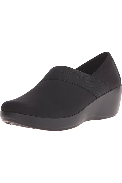 crocs women's busy day stretch asymmetrical wedge