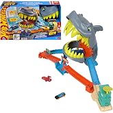 K&ouml;pek balığını yendiğiniz veya ona yem olduğunuz Hot Wheels City oyuncak araba ve pist seti, K&ouml;pek Balığı Sahilde oyun seti, 