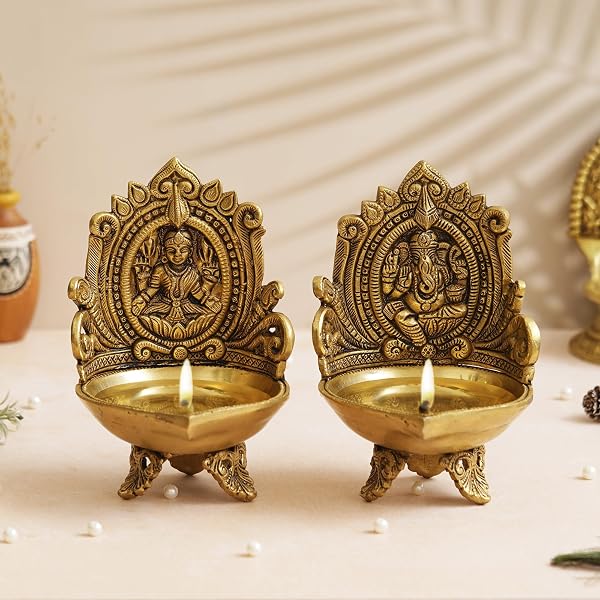 Messing-Laxmi-Ganesh-Diya – Große Öllampe Für Puja, Tempel & Heimdekoration In Goldoptik (17,8 Cm)
