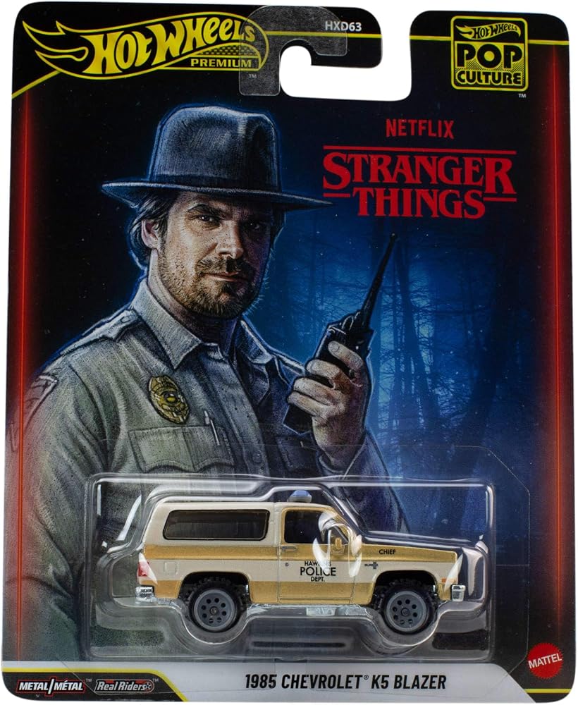 Hot Wheels Premium Stranger Things oyuncak kamyoneti, Netflix dizisindeki Hopper karakterinin 1985 Chevrolet K5 Blazer'ının 1:64 ölçekli metal replikası, JHW86