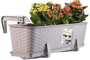 KADAX Jardinière Suspendue Extérieure 60 cm, Balconnière en Plastique Aspect Rotin avec Supports de Fixation Intégrés et Soucoupe (Caramel)