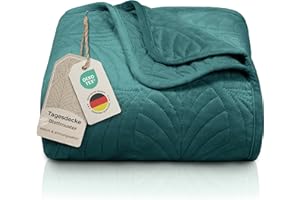 ‎GRÄFENSTAYN Gräfenstayn Premium Tagesdecke 220x240 cm – Bettüberwurf mit Nahtloser Steppung & Blatt-Design – Samt-Decke – weich, knitterfrei & pflegeleicht – Überwurf für Bett & Sofa (dunkelgrün)