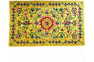 Original Kikan Tapiz rectangular floral Suzani Art con lentejuelas para colgar en la pared, tapiz indio bordado de algodón, camino étnico bohemio (amarillo)