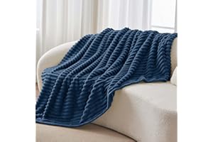 ‎BEDELITE BEDELITE Kuscheldecke Flauschig Decke Klein - weiche Flanell Decken Blau 125x150 für Sofa, Deko Streifen Cord Fleecedecke Marineblau als Sofaüberwurf für Wohnzimmer, Throw Blanket Wide Use