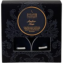 Shearer Candles Victorian Winter 8 Pezzi Candele Profumate Shearer Victorian Winter | Confezione Da 8 Lumini All'Incenso E Mirra - Diffusore Incluso Scatola Regalo Candele