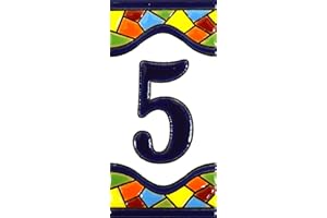 ART ESCUDELLERS Numéro maison. Écriteaux avec numéros et lettres. Carreaux de céramique polychromée, peints à la main dans technique corde sèche (cuerda seca) pour plaques avec numéros, noms, directions et signalisation. Un texte personnalisable. Dessin MOSAICO MEDIANO 10,9 cm x 5,4 cm. (NUMERO CINQ "5")