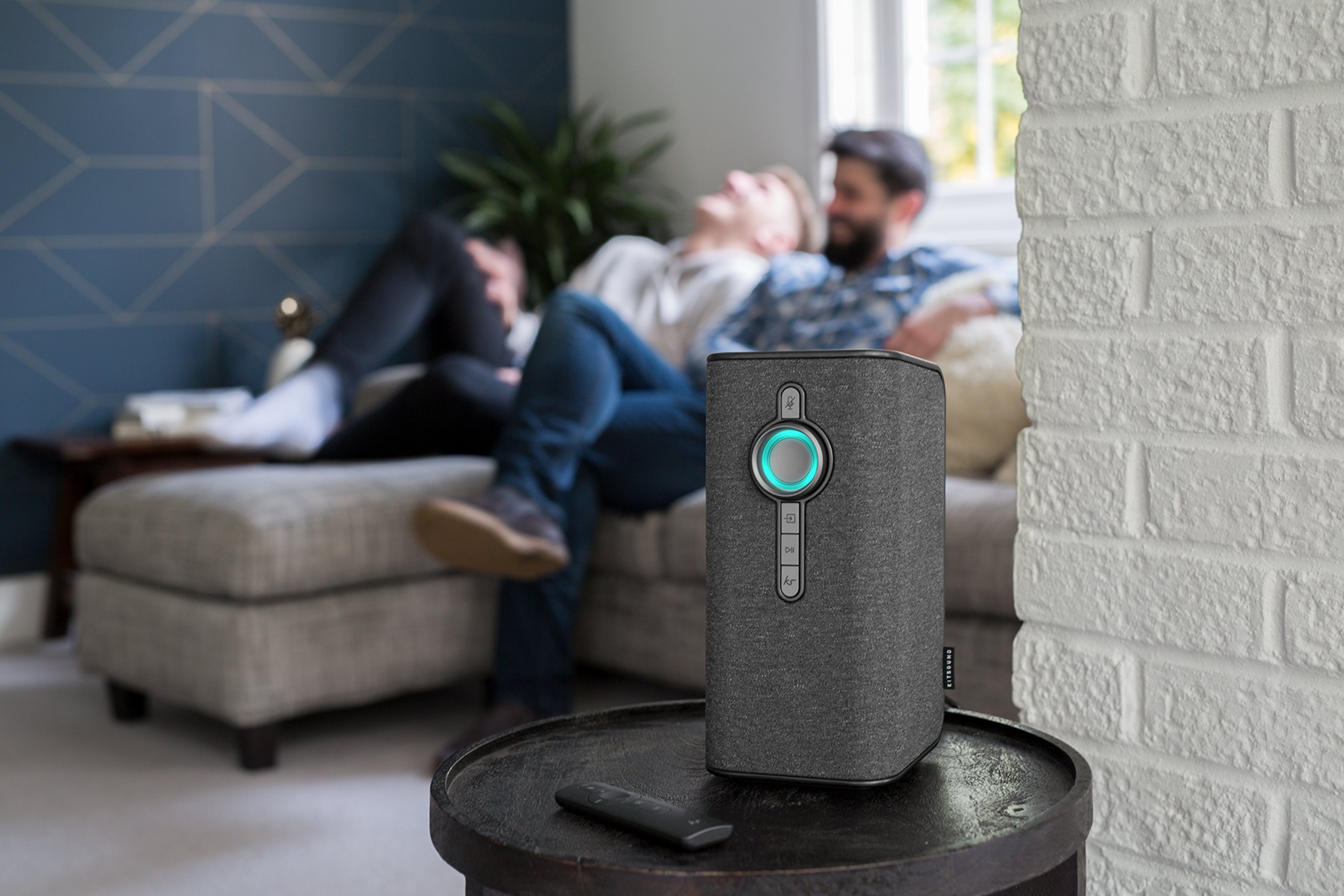 Умная колонка для музыки. Smart speaker. умная колонка в интерьере. alexa smart speaker. smart speaker 2025.