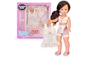 Nancy Colección Conjunto Intimate, Conjunto de Ropa Íntima para Muñeca de Colección, Reedición de un Set de Lencería de 1977, Incluye 5 Piezas de Ropa, Famosa (NAL15000)