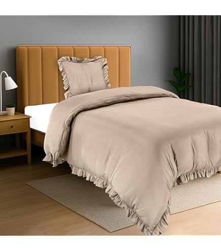 HIG Beddengoedset met ruches, 135 x 200 cm, 4-delig, donkerbeige, superzachte microvezel, Oeko-Tex gecertificeerd, 2 dekbedovertrekken van 135 x 200 cm met tweeweg-ritssluiting, 2 kussenslopen 80 x 80
