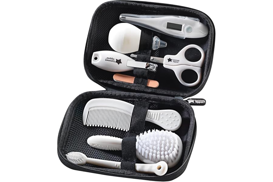 Tommee Tippee Baby Healthcare and Grooming Kit, 9X Essential Newborn Care Items for Home and Travel, Wipe-Clean and Waterproof Travel Case
