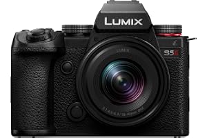 Panasonic LUMIX S5II Spegellös kamera med helram med 18–40 mm objektiv | 4K 60P och 6k 30P videoinspelning, flip-skärm, Wi-Fi, L-Mount, Phase Hybrid AF, Active IS