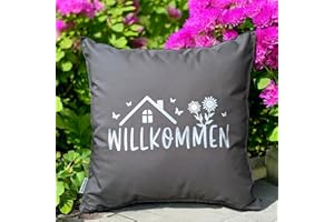 My Oma Outdoor Kissen wasserabweisend in 45x45 | Design Willkommen | Wetterfester Kissenbezug in dunkelgrau | Deko Kissen ohne Füllung als Geschenk zur Hochzeit | Aufdruck mit metallischem Glanz