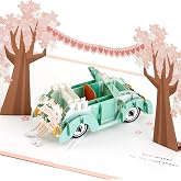 Hallmark Signature Paper Wonder Pop Up D&uuml;ğ&uuml;n Kartı (Klasik Araba, Yeni Evlenmiş) (5RZH1207)