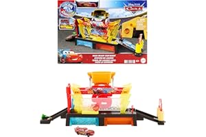 Mattel CARS - Autolavaggio Corsa Cambia Colore, playset Disney Pixar con rampa e vasca lungo 50+ cm, include il veicolo Saetta McQueen Cambia Colore, giocattolo per bambini, 4+ anni, JBM70