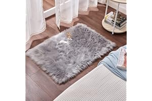 CUMAY Dywan - sztuczne owcze futro, przyjemne, miękkie, długie runo - dywanik przed łóżko, tapczan, do salonu, mata na sofę (kolor: szary, 60 x 90 cm)