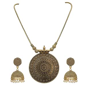 Big Pendant Chain Necklace 