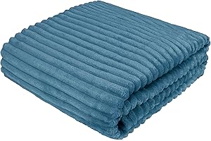 ‎COTTON MARKET Cottonmarket Decken 220x240 cm - Zweiseitig Tagesdecke - Kuscheldecke Flauschig für Wintergarten und Balkon - Blanket für Terrasse - Gartenmöbel Überwurfdecke - Felldecke - Blau