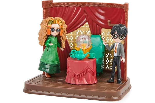 HARRY POTTER - PLAYSET COURS DE DIVINATION MAGICAL MINIS WIZARDING WORLD - Coffret Univers Magique Cours De Divination Avec 2 Figurines Exclusives Et 6 Accessoires - Jouet Enfant 6 ans et +